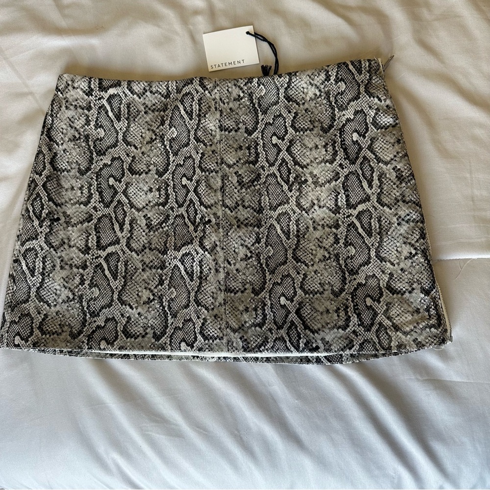 STATEMENT Monochrome Snake Print Mini Skirt